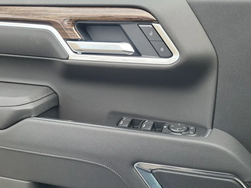 2026 GMC Sierra 1500 Elevation | Photo 18 of 23
