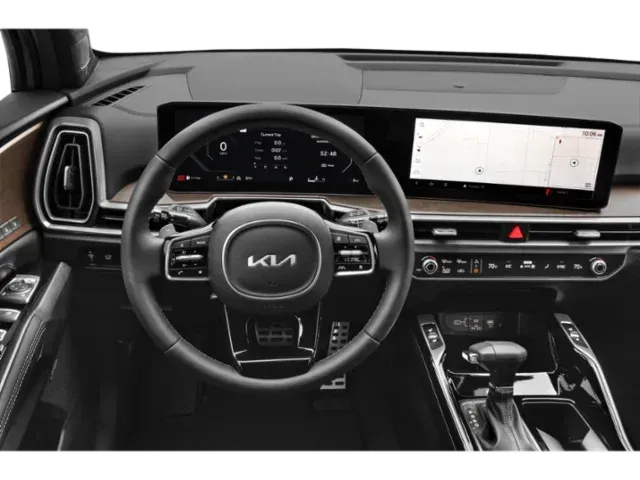 2024 Kia Sorento | Photo 3 of 13