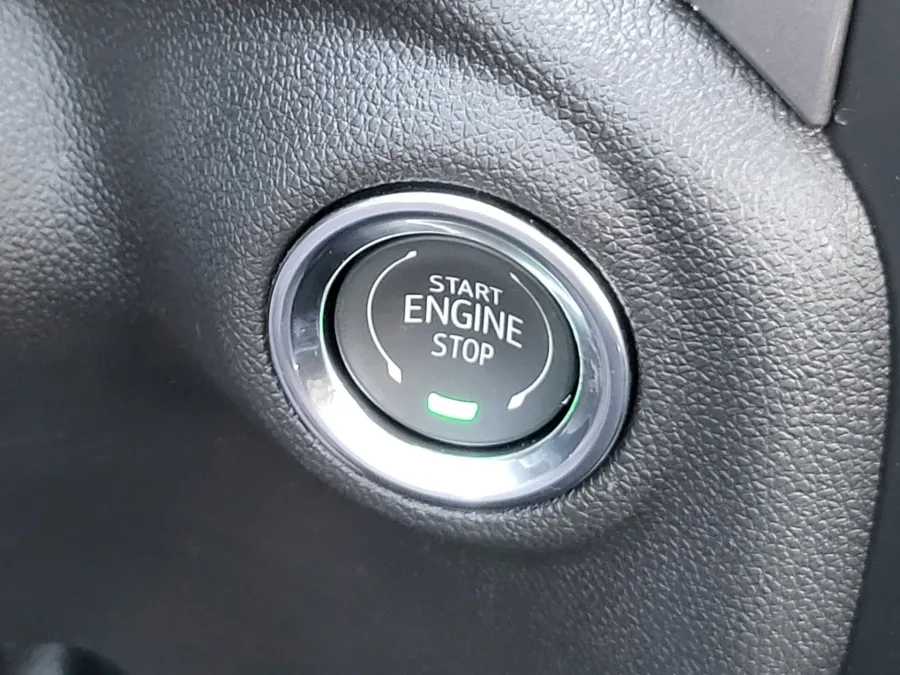 2026 GMC Sierra 1500 Pro | Photo 17 of 22