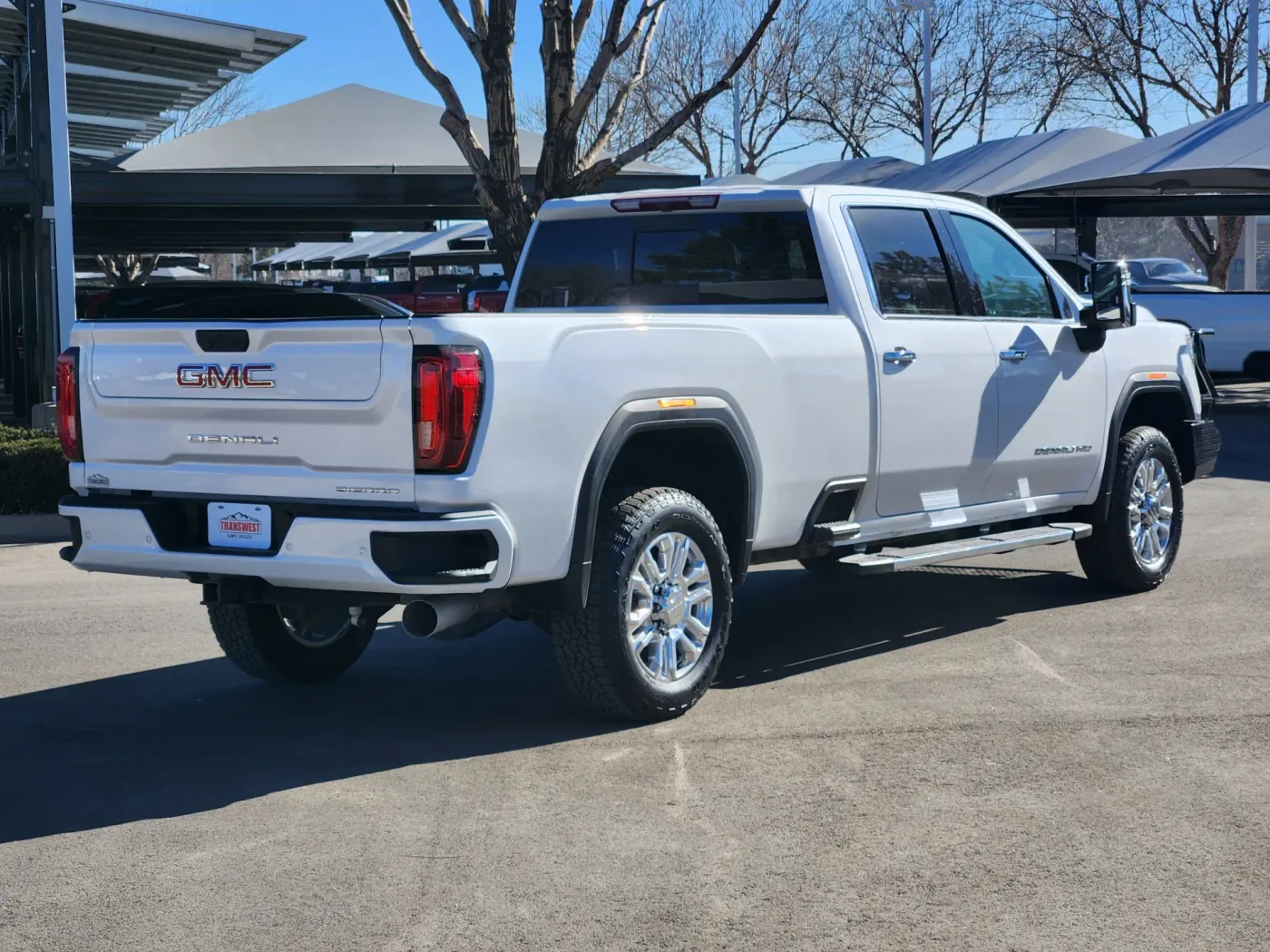 2022 GMC Sierra 3500HD Denali | Photo 3 of 24