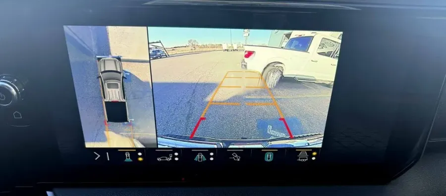 2023 GMC Sierra 1500 | Photo 19 of 29