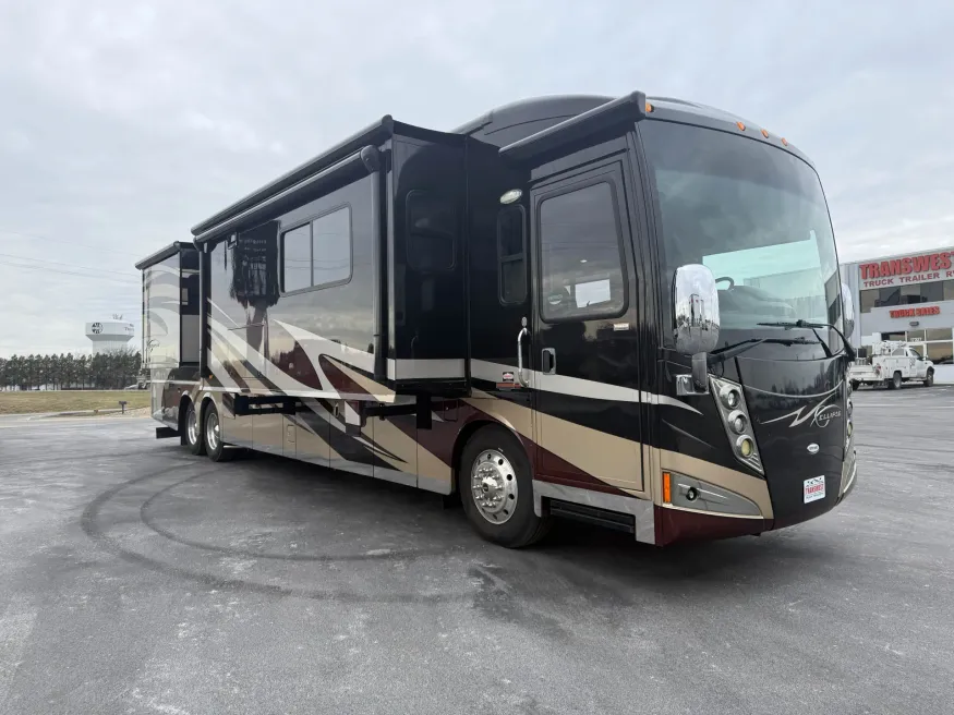 2012 Itasca Ellipse 42QD | Photo 5 of 18