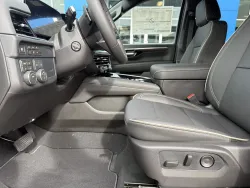 2026 Chevrolet Suburban Premier | Thumbnail Photo 17 of 23