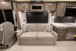 2026 Newmar Ventana 4369 | Thumbnail Photo 15 of 30