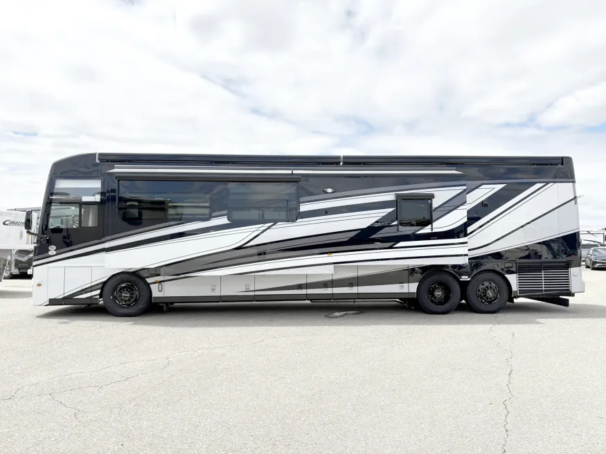 2026 Newmar Dutch Star 4369 | Photo 21 of 30