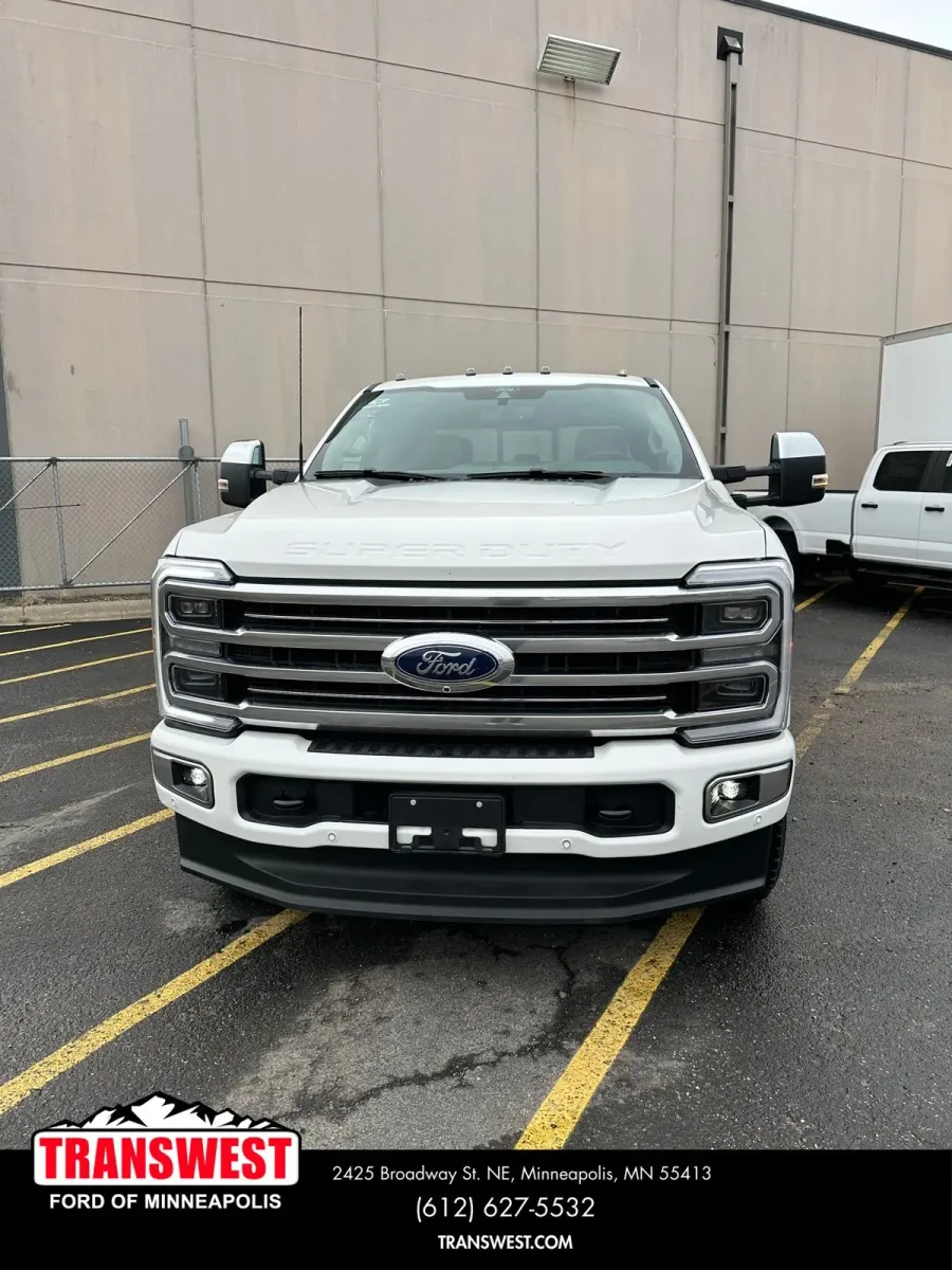 2026 Ford Super Duty F-350 Platinum | Photo 6 of 19