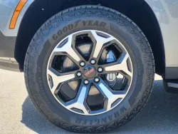 2026 GMC Yukon AT4 | Thumbnail Photo 9 of 25