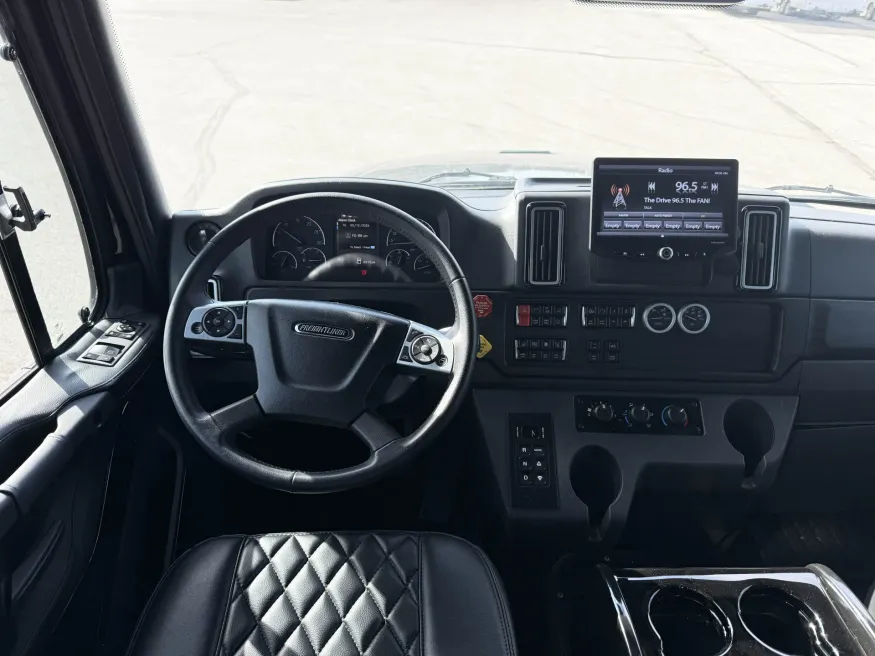 2024 Freightliner M2 112 Laredo | Photo 23 of 29