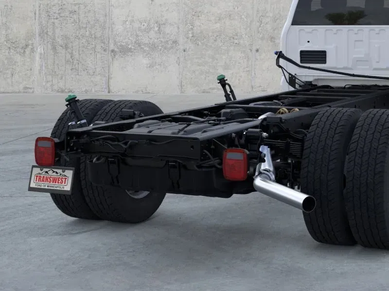 2026 Ford Super Duty F-600 | Photo 21 of 22