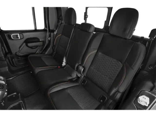 2022 Jeep Gladiator | Photo 9 of 13