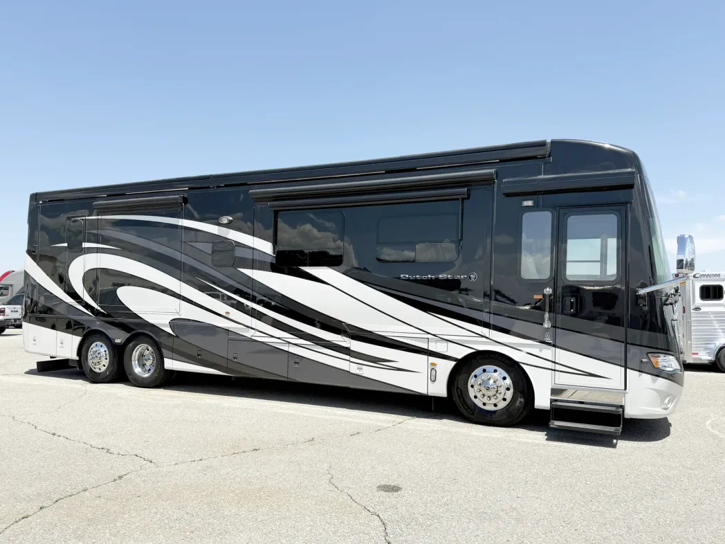 2018 Newmar Dutch Star 4002 