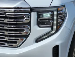 2026 GMC Sierra 1500 Denali | Thumbnail Photo 7 of 26