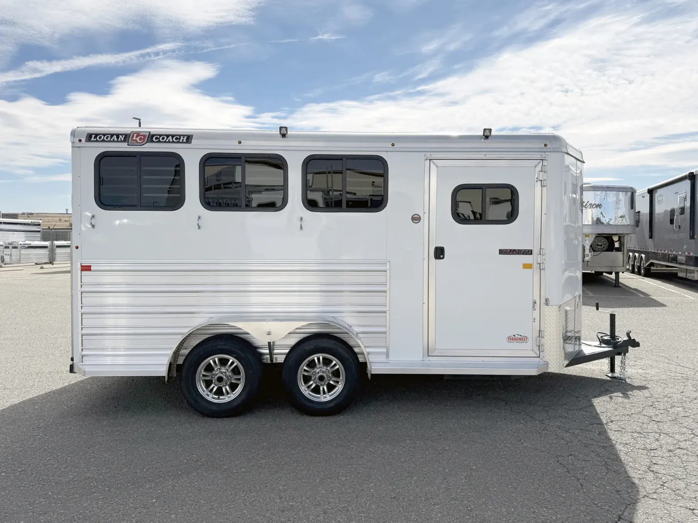 2026 Logan Coach Bullseye 3HBP | Photo 3 of 14