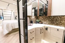 2026 Emerald Luxury Coaches Prevost H3-45 Triple Slide | Thumbnail Photo 12 of 23