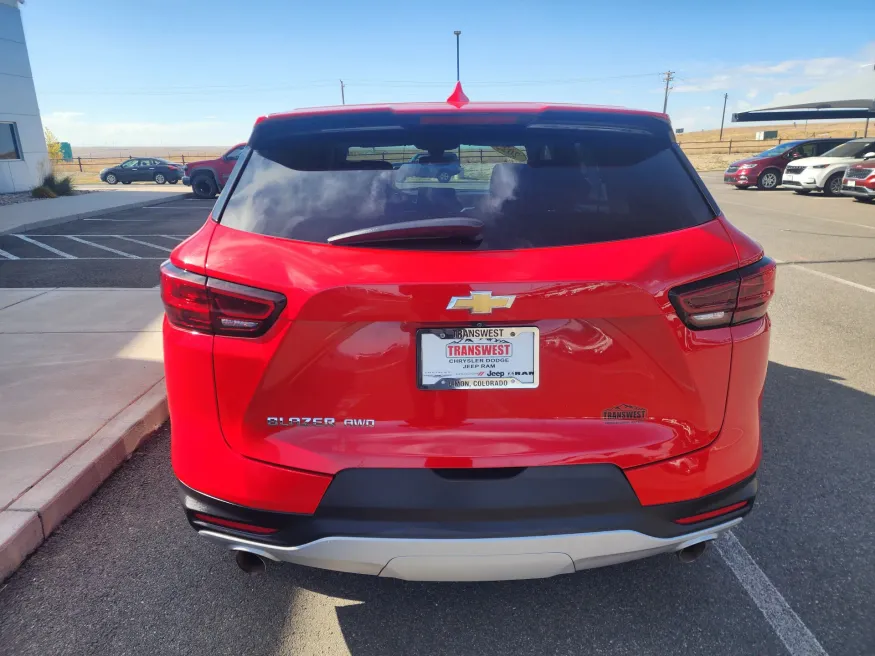 2023 Chevrolet Blazer LT | Photo 6 of 24