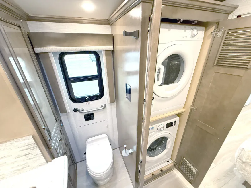 2026 Newmar Dutch Star 4325 | Photo 19 of 32