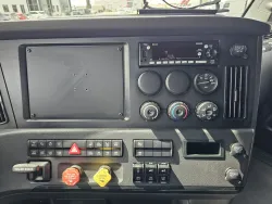 2024 Freightliner Cascadia 126 | Thumbnail Photo 12 of 21
