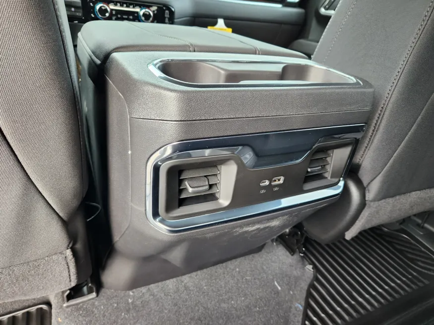 2026 GMC Sierra 1500 Elevation | Photo 19 of 23