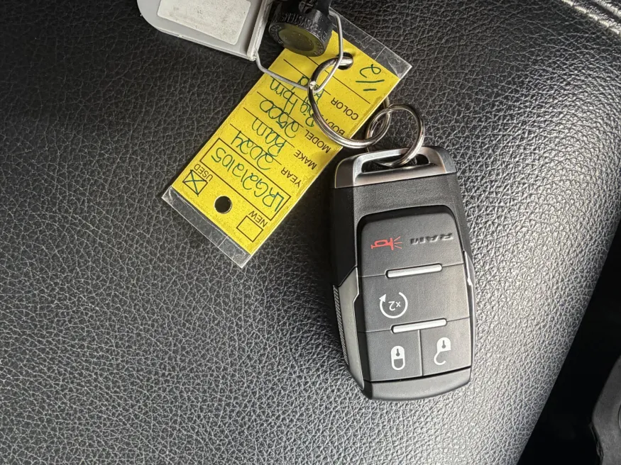 2024 RAM 2500 Big Horn | Photo 18 of 19