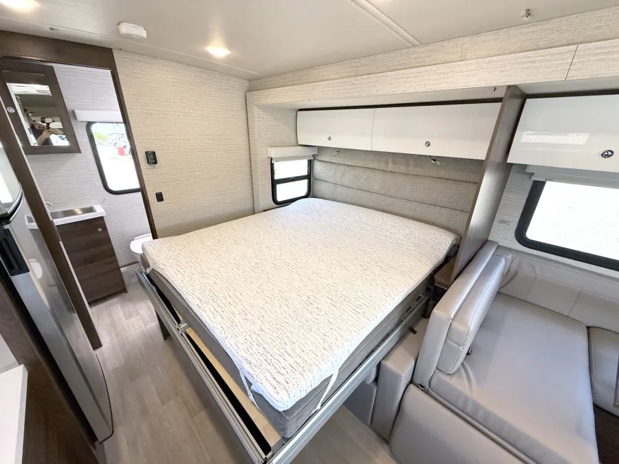 2024 Winnebago View 24D | Photo 15 of 24