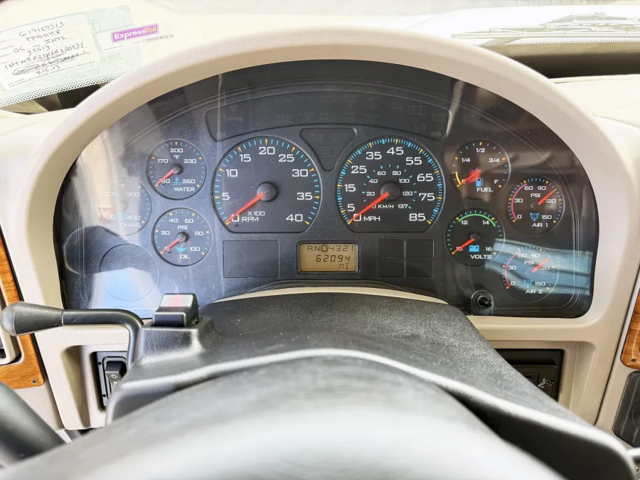 2006 International 4400 2L Hauler | Photo 7 of 19