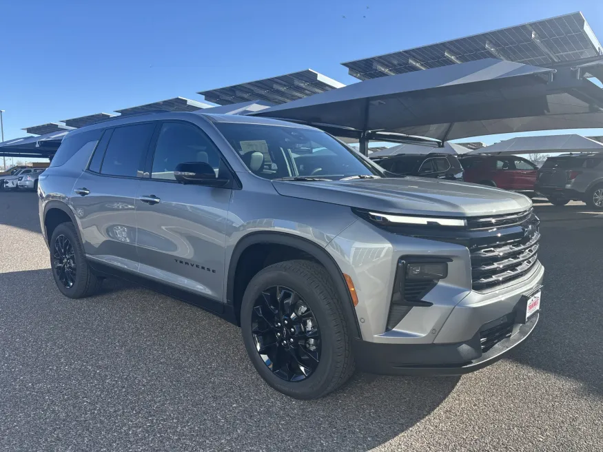 2026 Chevrolet Traverse AWD LT | Photo 6 of 22