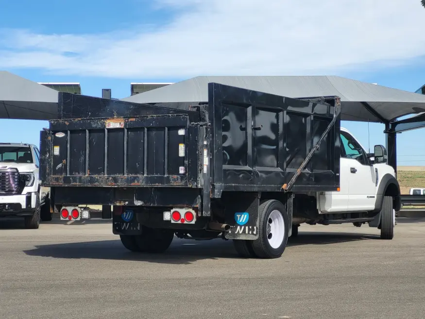 2022 Ford Super Duty F-550 | Photo 6 of 24
