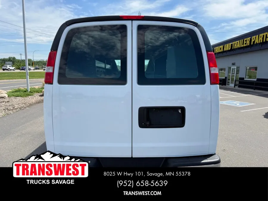 2021 Chevrolet Express 2500 Work Van | Photo 12 of 21