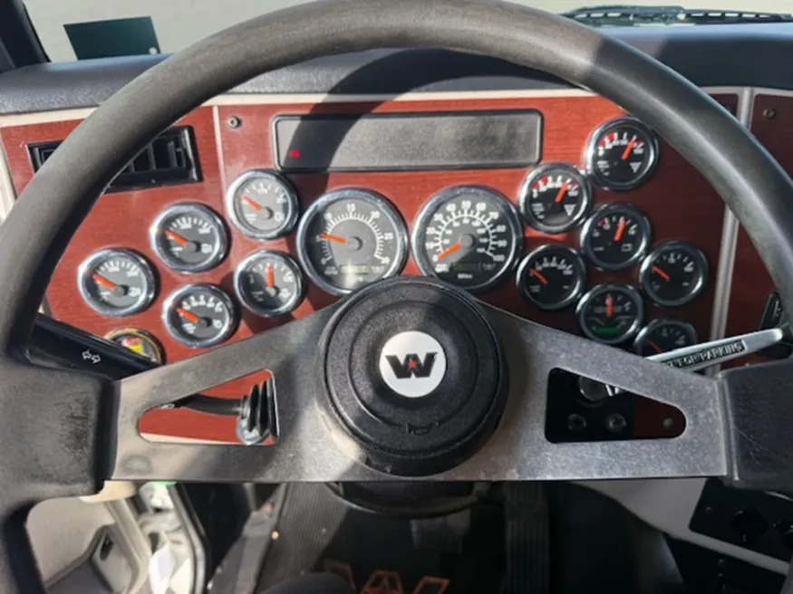 2020 Western Star 4700SF | Photo 12 of 14
