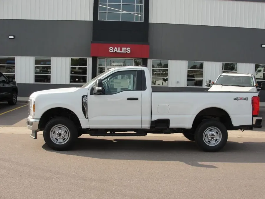 2026 Ford Super Duty F-250 XL | Photo 1 of 13
