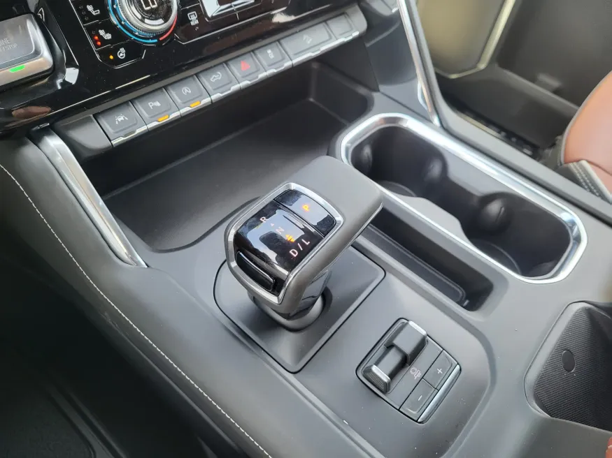 2026 GMC Sierra 1500 Denali Ultimate | Photo 17 of 26