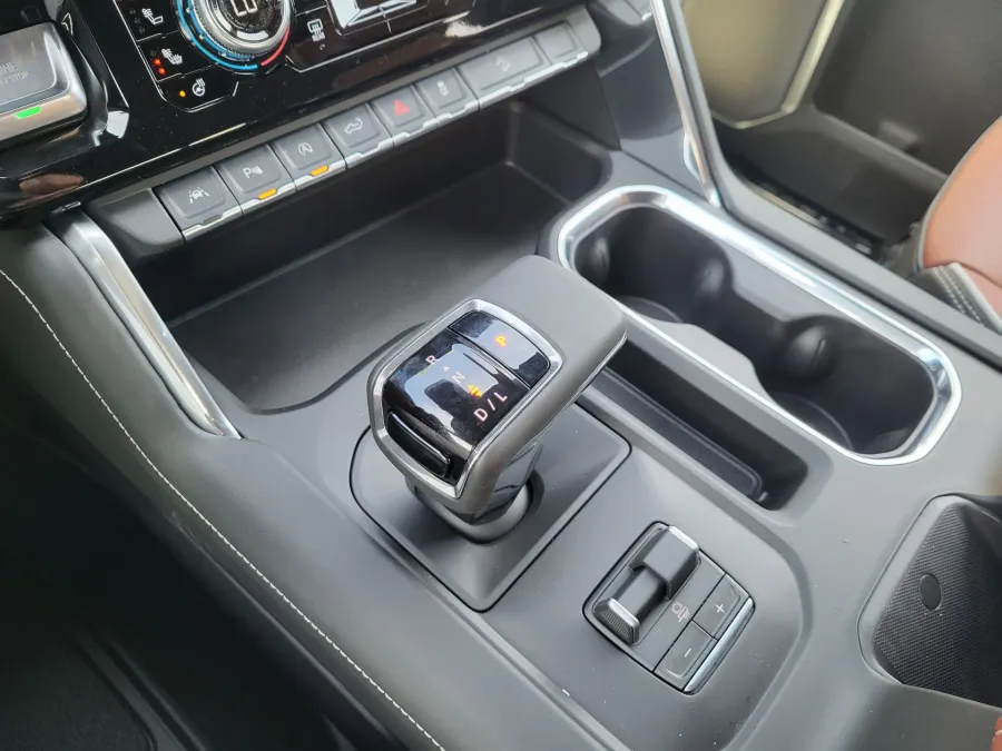 2026 GMC Sierra 1500 Denali Ultimate | Photo 17 of 26