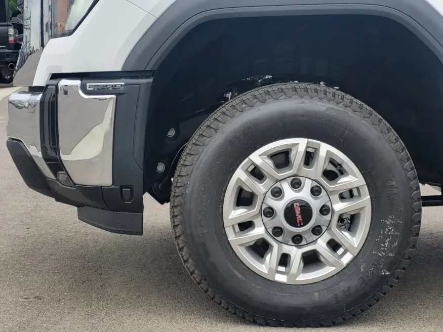 2026 GMC Sierra 2500HD Pro | Photo 8 of 24