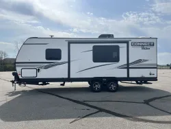 2021 KZ Connect SE 221RBSE | Thumbnail Photo 4 of 24