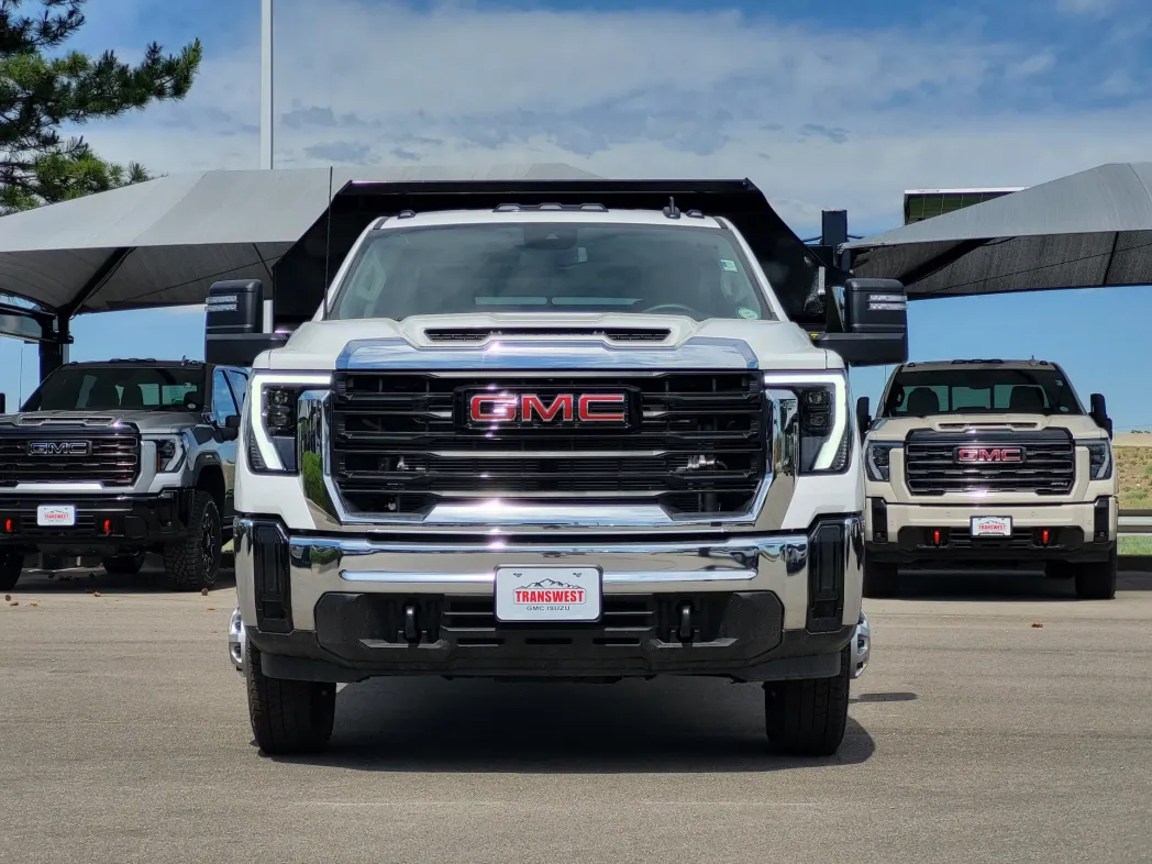 2026 GMC Sierra 3500HD CC Pro 