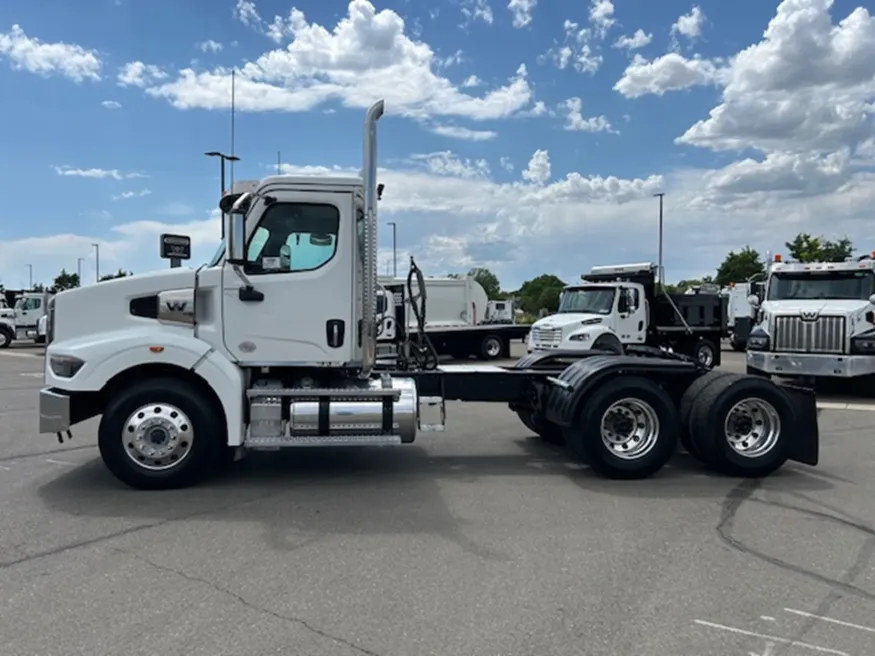 2022 Western Star 49X | Photo 3 of 16