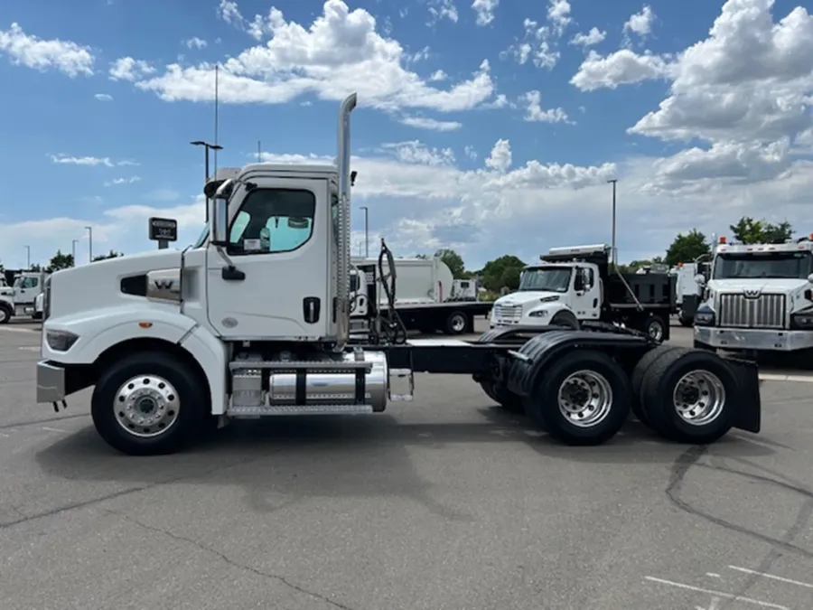 2022 Western Star 49X | Photo 3 of 16