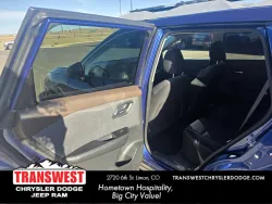 2023 Nissan Rogue SV | Thumbnail Photo 3 of 5