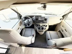 2025 Winnebago Minnie Winnie 31K | Thumbnail Photo 10 of 17