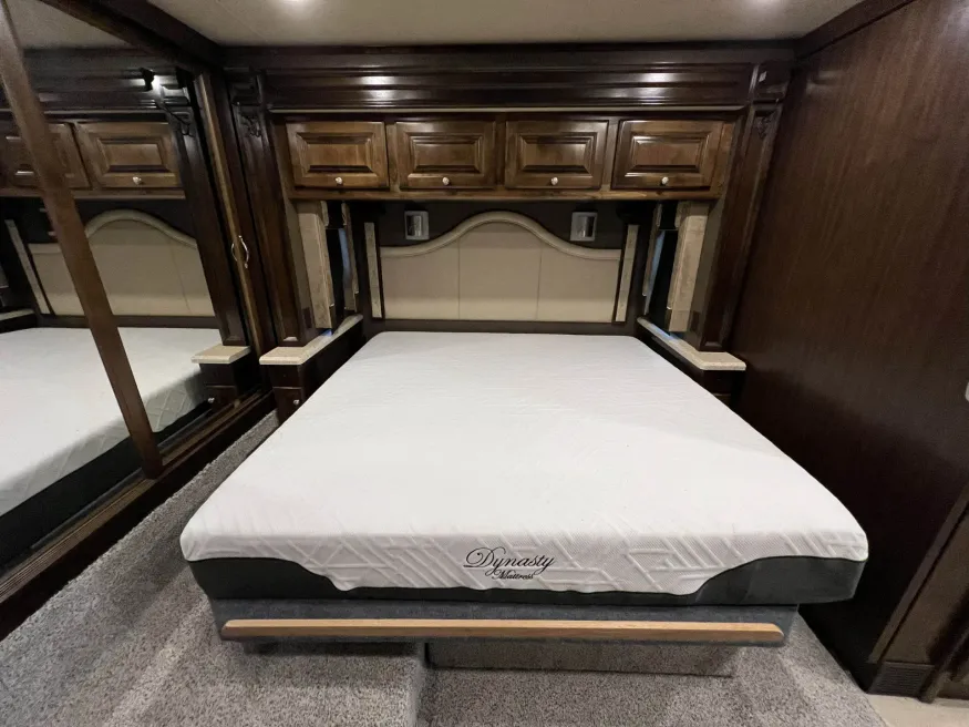 2016 Tiffin Allegro Red 33AA | Photo 18 of 20