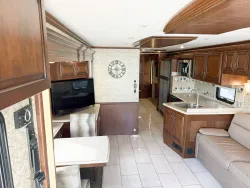 2015 Newmar Ventana 3436 | Thumbnail Photo 2 of 19