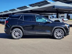 2024 GMC Terrain SLT | Thumbnail Photo 1 of 28