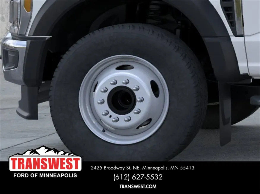 2025 Ford Super Duty F-600 | Photo 19 of 22