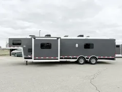 2022 Logan Coach Ultimate Sports Hauler | Thumbnail Photo 23 of 25