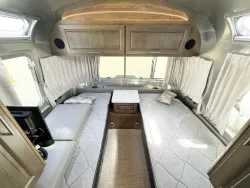 2024 Airstream Classic 33FB Twin | Thumbnail Photo 7 of 23