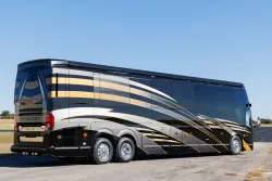 2026 Emerald Prevost H3-45 Triple Slide | Thumbnail Photo 19 of 29