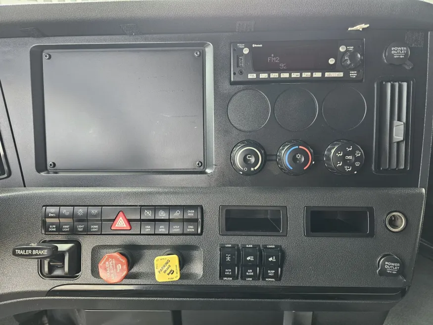 2023 Freightliner Cascadia | Photo 19 of 20