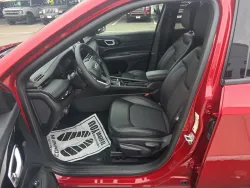 2026 Jeep Compass Latitude Altitude | Thumbnail Photo 9 of 24