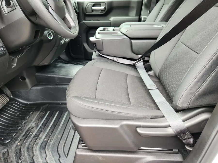 2026 GMC Sierra 2500HD Pro | Photo 9 of 29