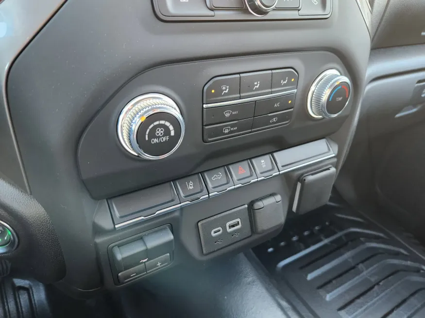 2026 GMC Sierra 2500HD Pro | Photo 26 of 30